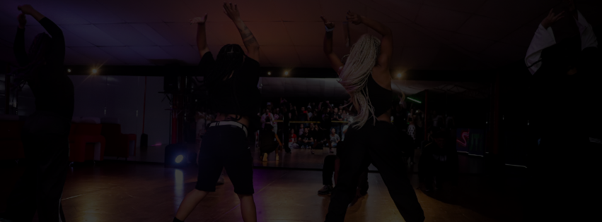 clases de reggaetón en THE FLOW DANCE STUDIO