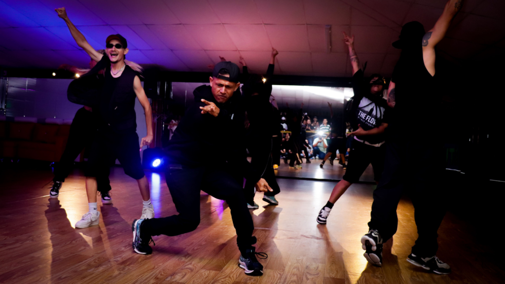 academia de baile urbano en THE FLOW DANCE STUDIO