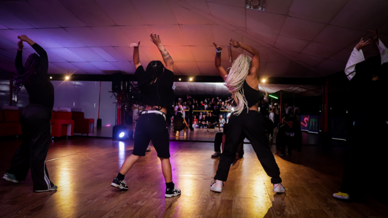 clases de reggaetón en THE FLOW DANCE STUDIO